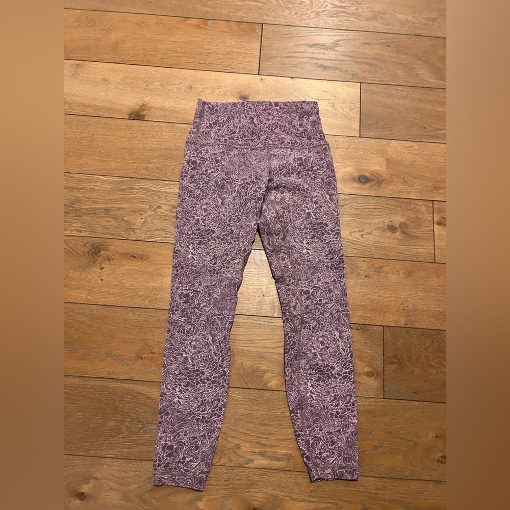 Lululemon Purple Patterned Leggings crop length